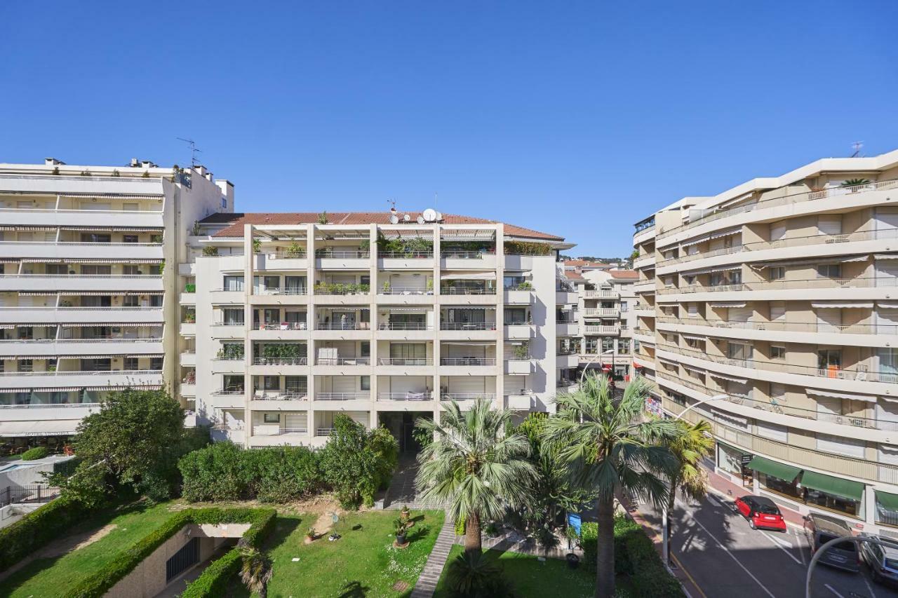 3P Between Croisette Beaches And Antibes Street Cannes Exteriör bild